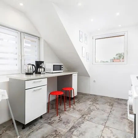 Apartment Slaska Apartments By Renters *